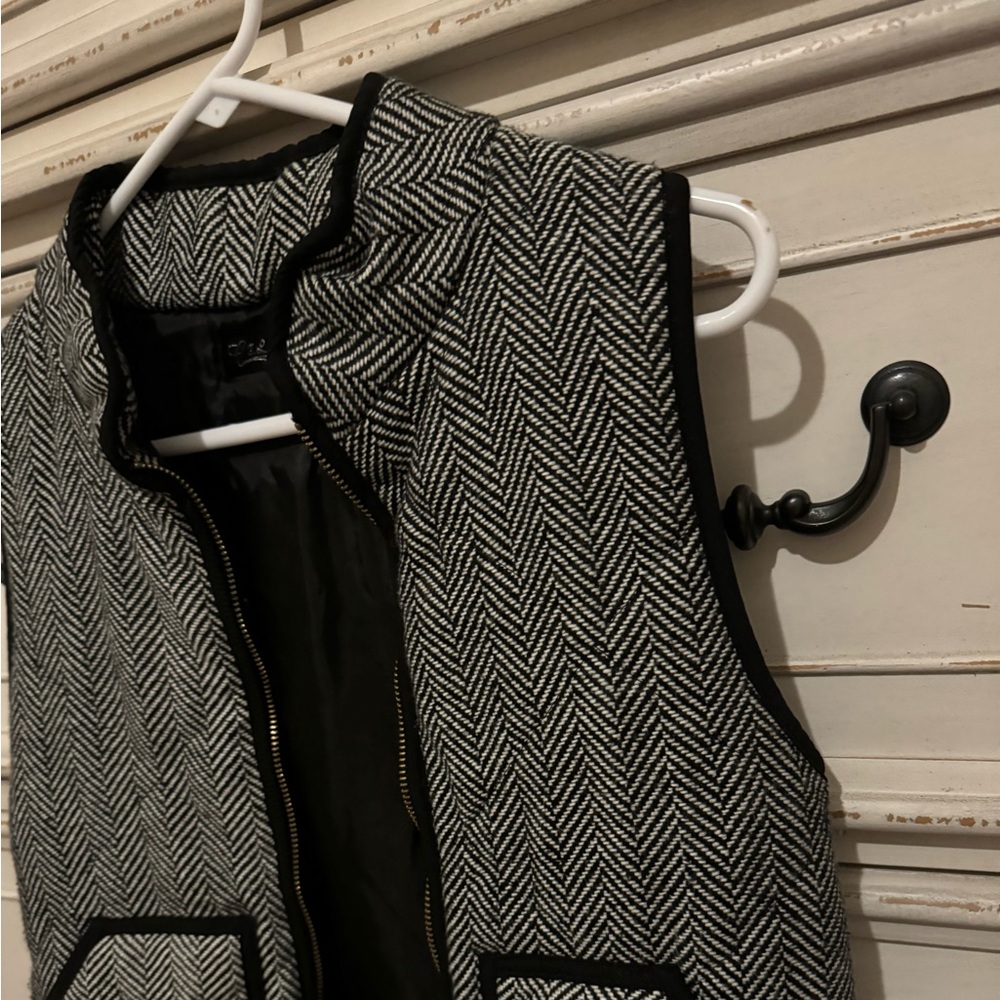 Grayish/black winter vest - Picture 3 of 5